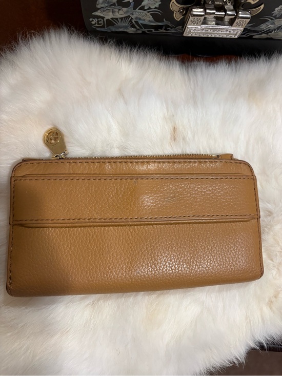 Michael Kors Handbags - Michael Kors Tan Pebbled Leather Zip Wallet with Gold Hardware